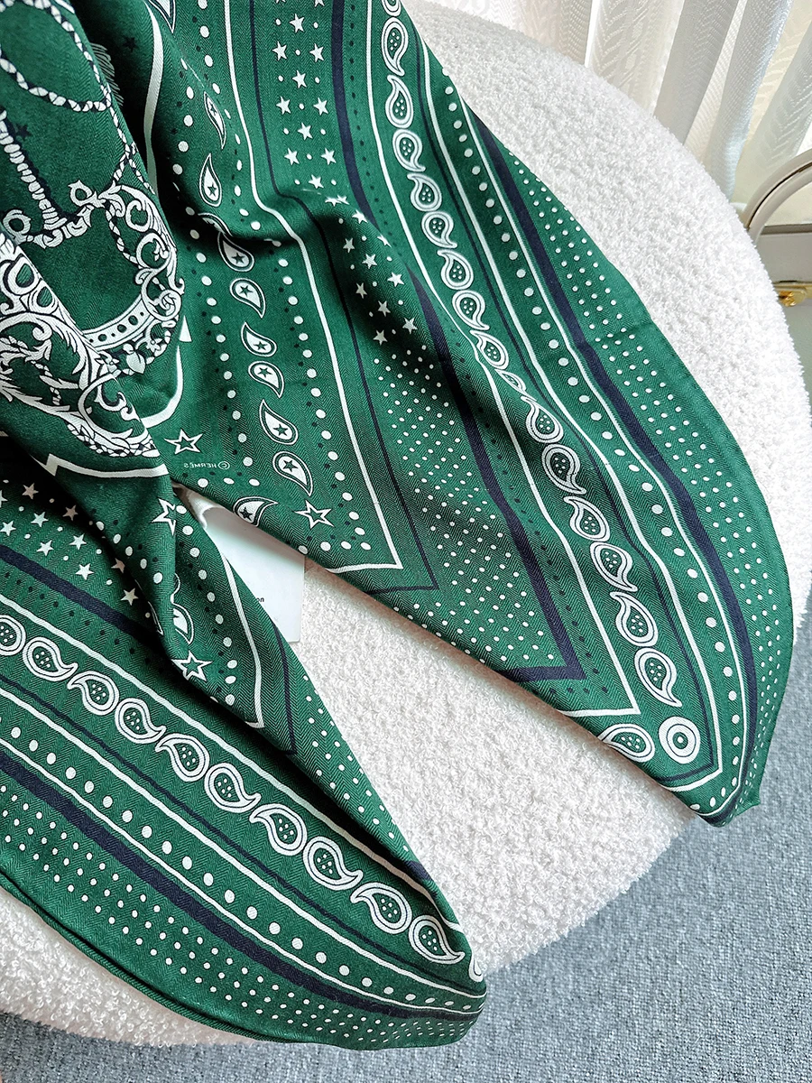 2023 Key dot autumn winter green  140*140 cm scarf 70% cashmere 30% silk scarf wrap for women lady girl gift