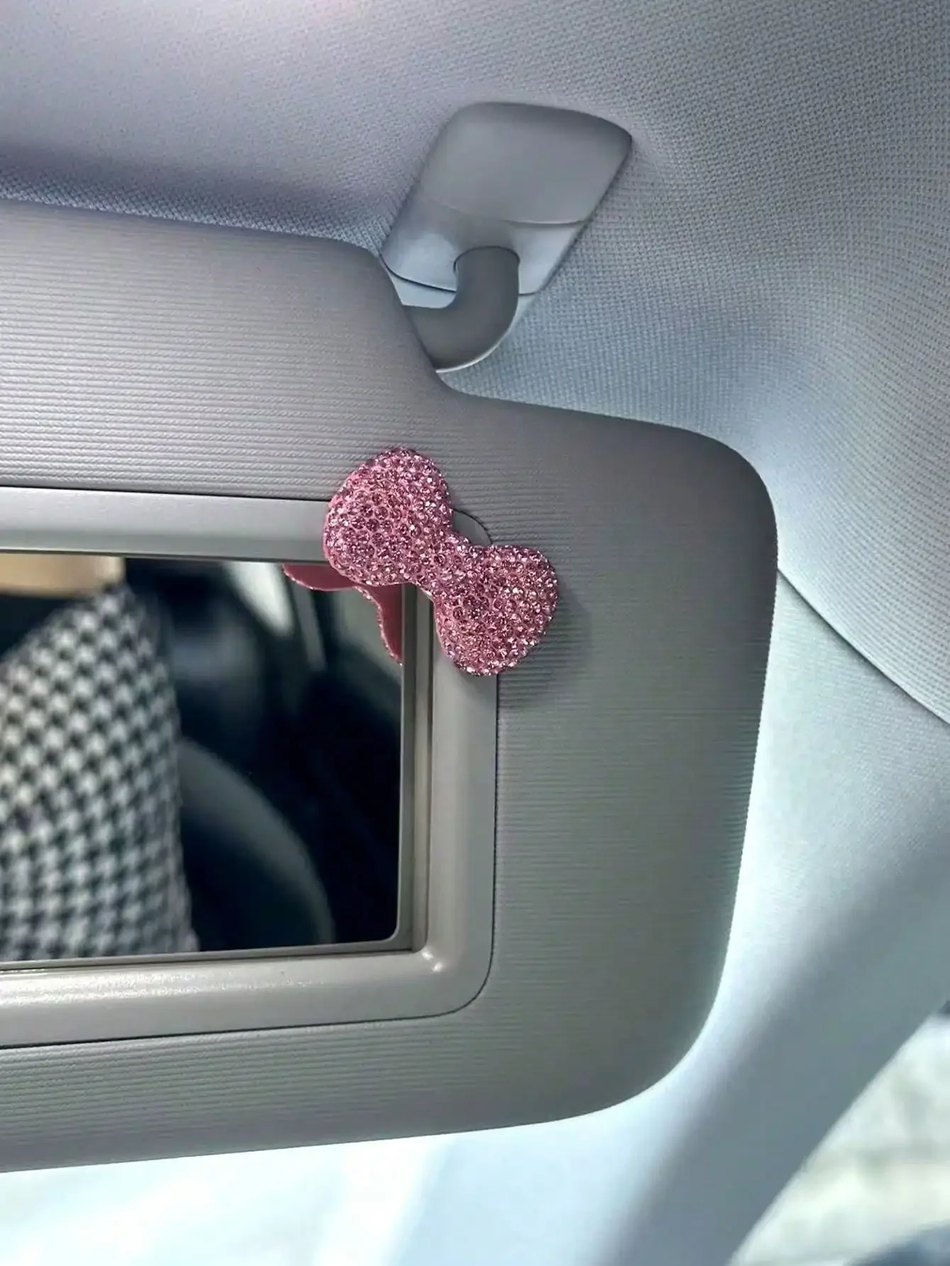 

1pc Car Interior Decor DIY Rhinestone Bow Leopard Print Makeup Mirror Decor, Cute Ins Style, Multiple Options