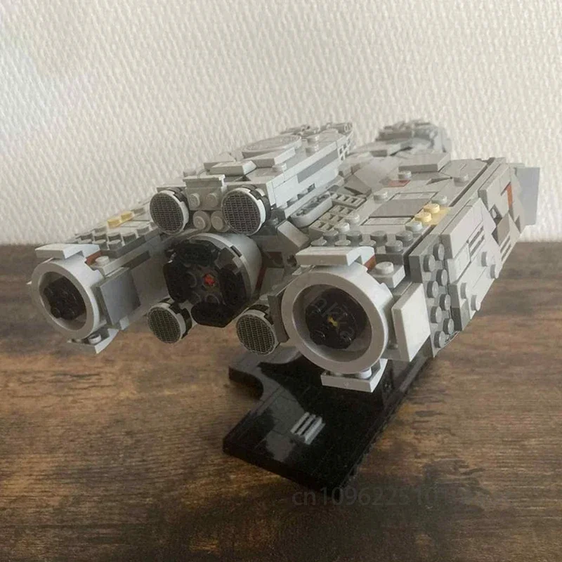 Model Perang Kapal Luar Angkasa MOC Alien USCSS Nostromo Skala Midi Blok Bangunan Pace War Militer Bata DIY Perakitan Mainan Anak Hadiah
