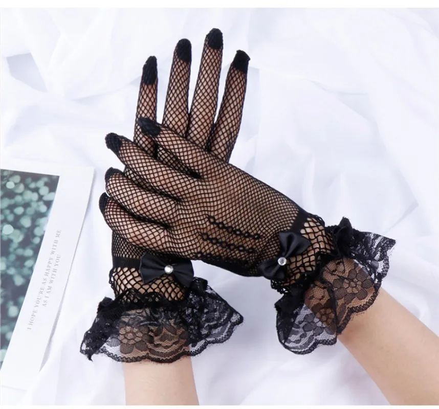 1 Pair Elegant Lace Fishnet Mesh Gloves, Fashion Decorative Gloves for Women Girls, Black & White Available