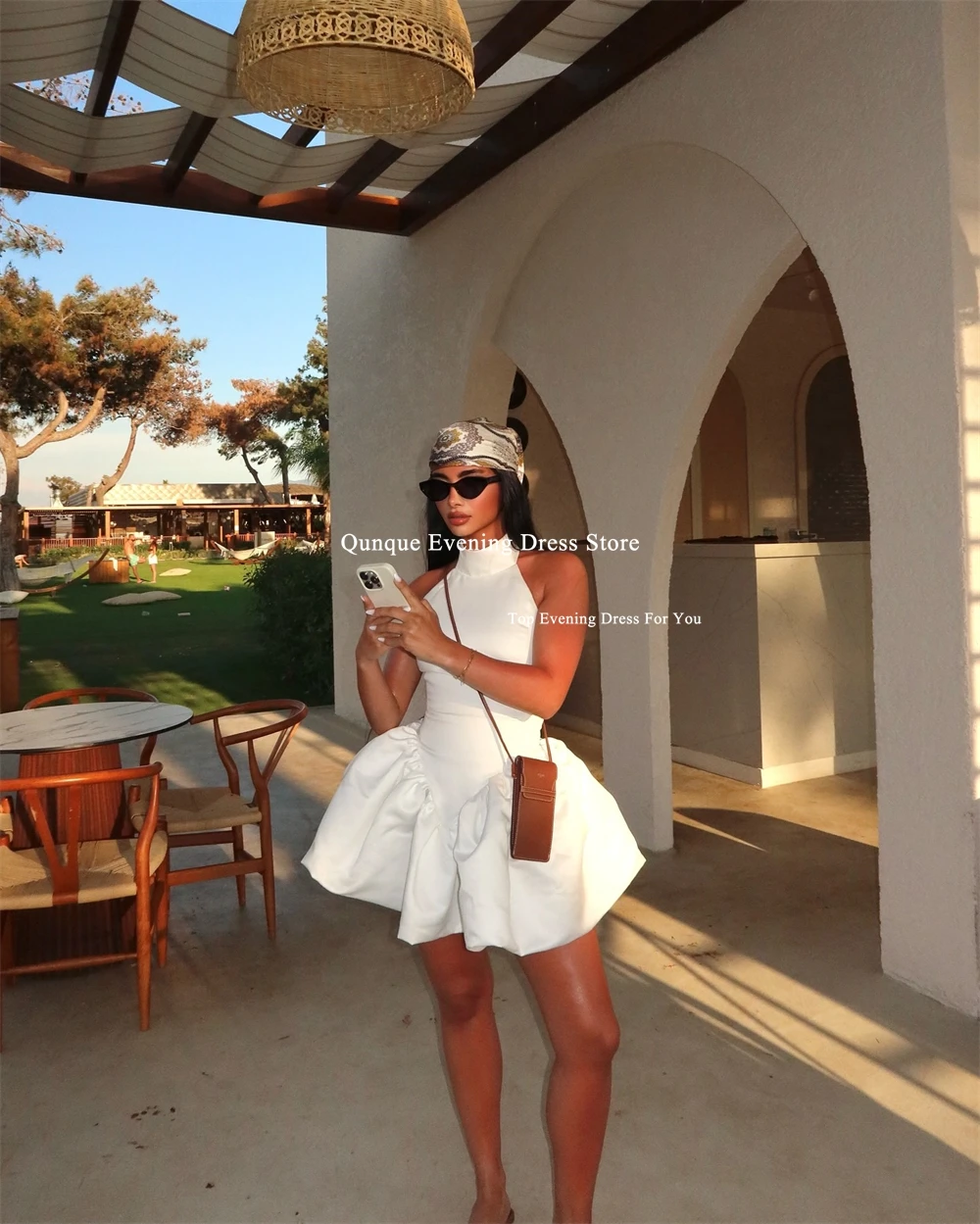 Qunque moderne robe De bal courte robe De mariée sans manches col haut Satin Mini robe De soirée plage plis robes De Novia personnalisé