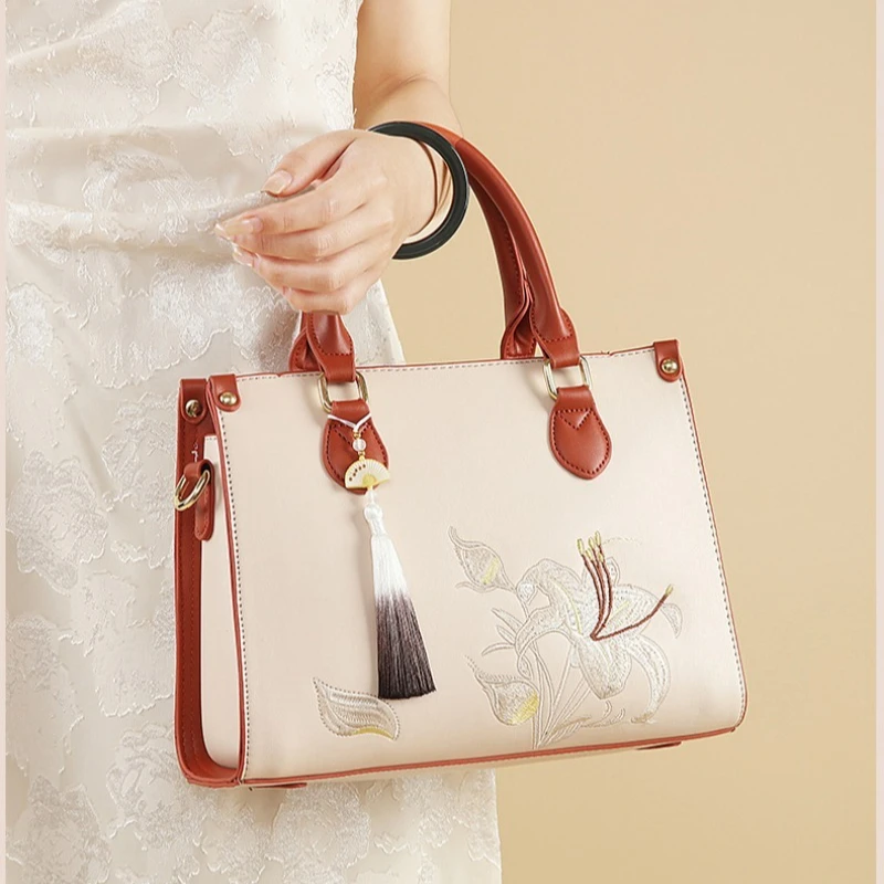 

2025 New Design Handbags Women Shoulder Bag Soft Embroidered Womens Crossbody Bags Large Capacity Fashion Female Underarm Bags