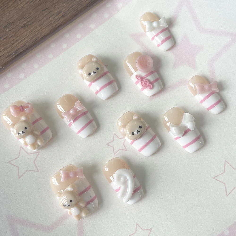Cartoon 3D Bärenschwester mit Flügeln Press-On-Nägel Nude Farbe Rosa Weiße Streifen DIY Handgemachte Maniküre Party Nagelsticker – Detail 2