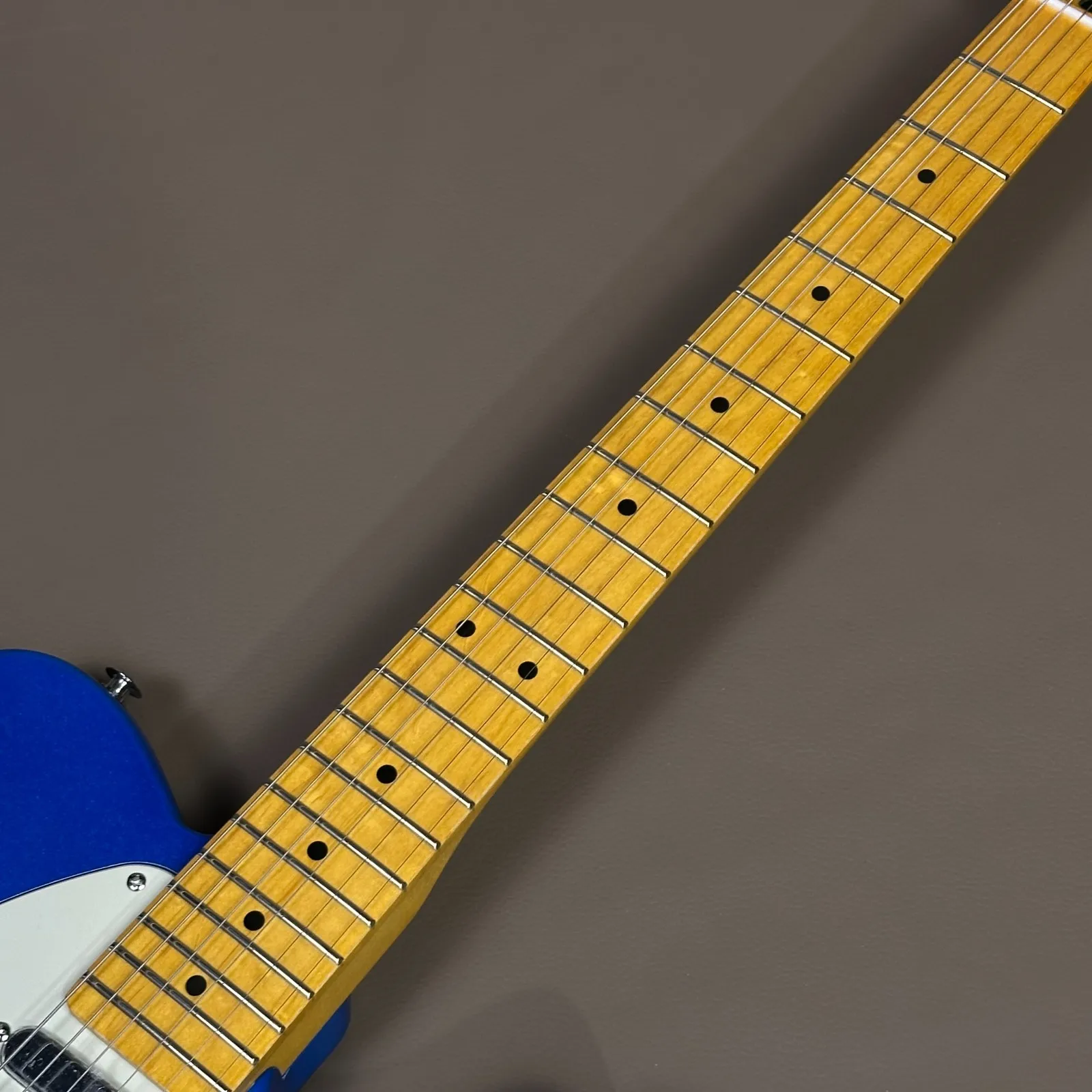 

2026 новый высококачественный металлический синий корпус гитары, хромированная фурнитура
