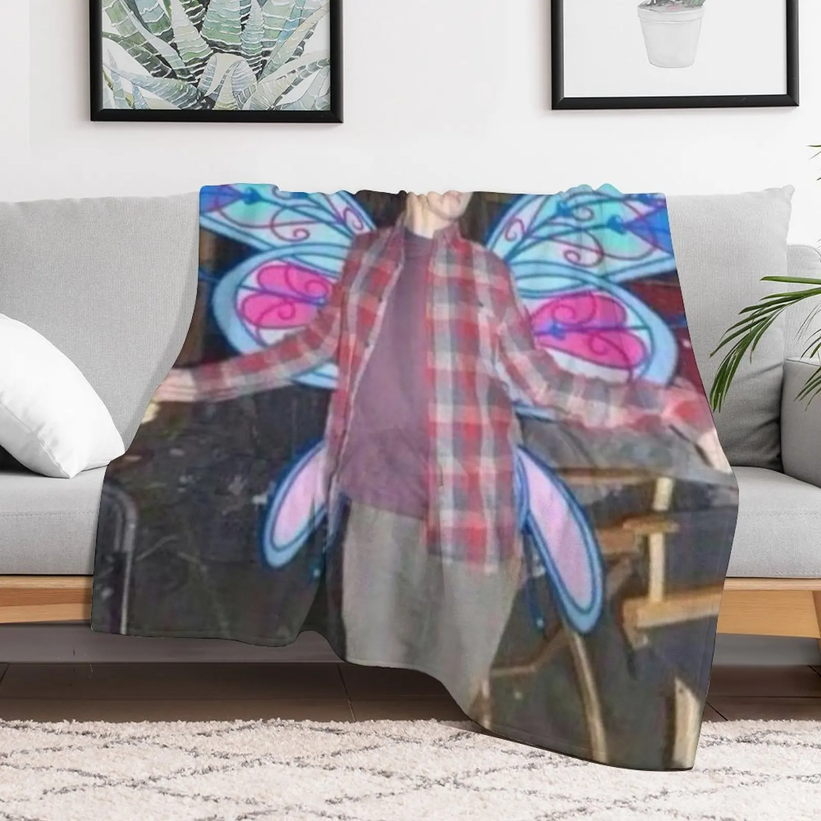 Dylan O’brien a cute fairy3 Throw Blanket