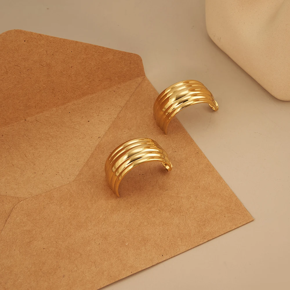 

Enfashion Aretes Waterfall Stud Earrings Plated Gold Stainless Steel For Women's Fashion Simple High Street Jewelry Party E1571