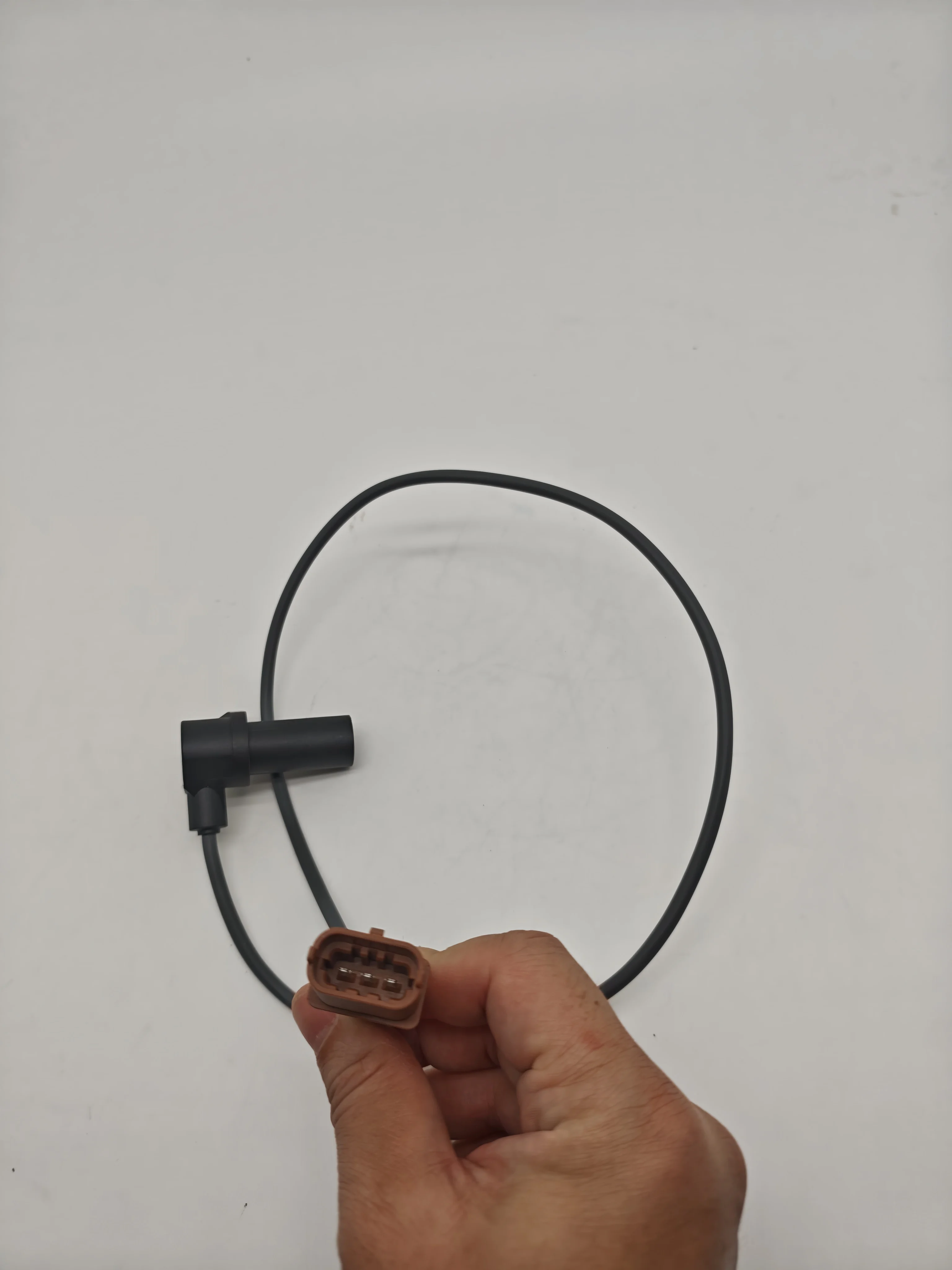 7L5905381 95560638100 95560638101 مستشعر موضع العمود المرفقي لـ 9PA Porsche Cayenne 2003-2006