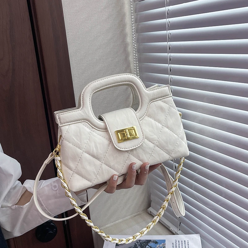 sac-fourre-tout-vintage-minimaliste-et-unique-pour-femme-elegant-couleur-unie-avec-logo-lettre-pour-femmes-elegantes-et-luxueuses