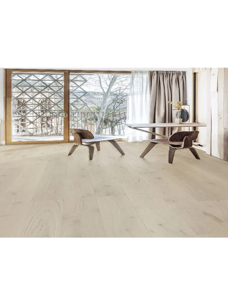 カスタマイズ版 モダン多層18mm高級オークフローティングエンジニアードウッドフローリング、ブラッシュドベニヤフローリング