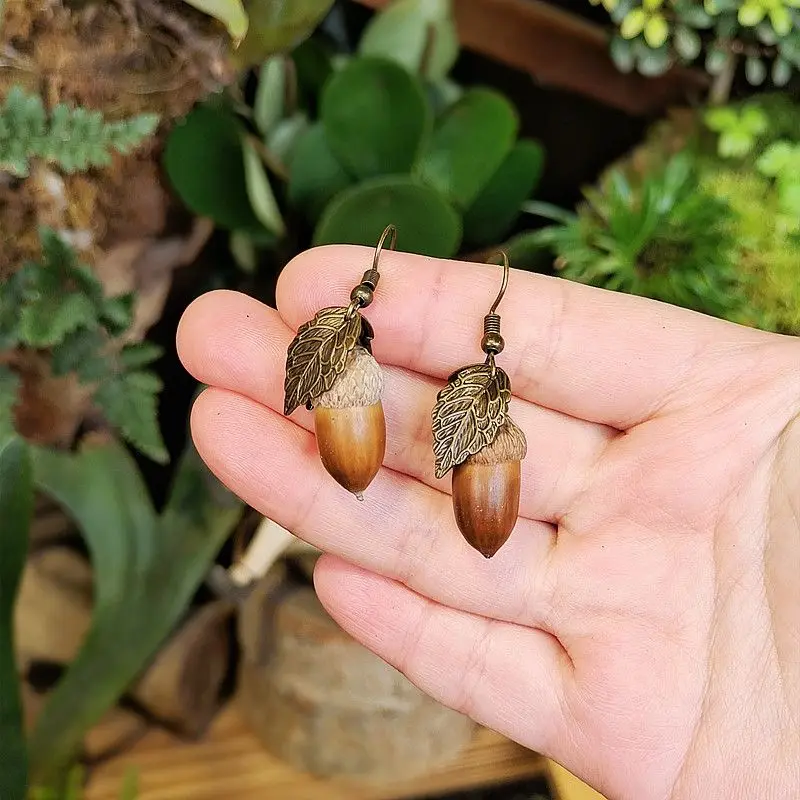 Vintage Leaves Earrings Creative Forest Style Natural Earrings Retro Dried Acorn Fruit Accessories Statement Jewelry Wholesale