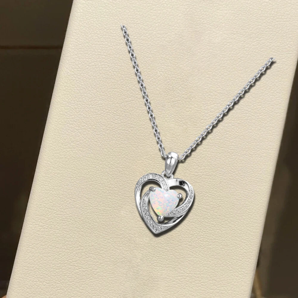

2025 New Hot Selling Heart Shaped Diamond Set Silver Necklace Exquisite Accessories Luxury Charm Women's Gift