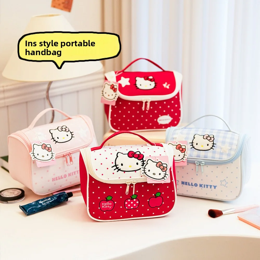 Highly attractive, large-capacity Hello Kitty apple print makeup bag, durable, suitable for travel and business trips, portable