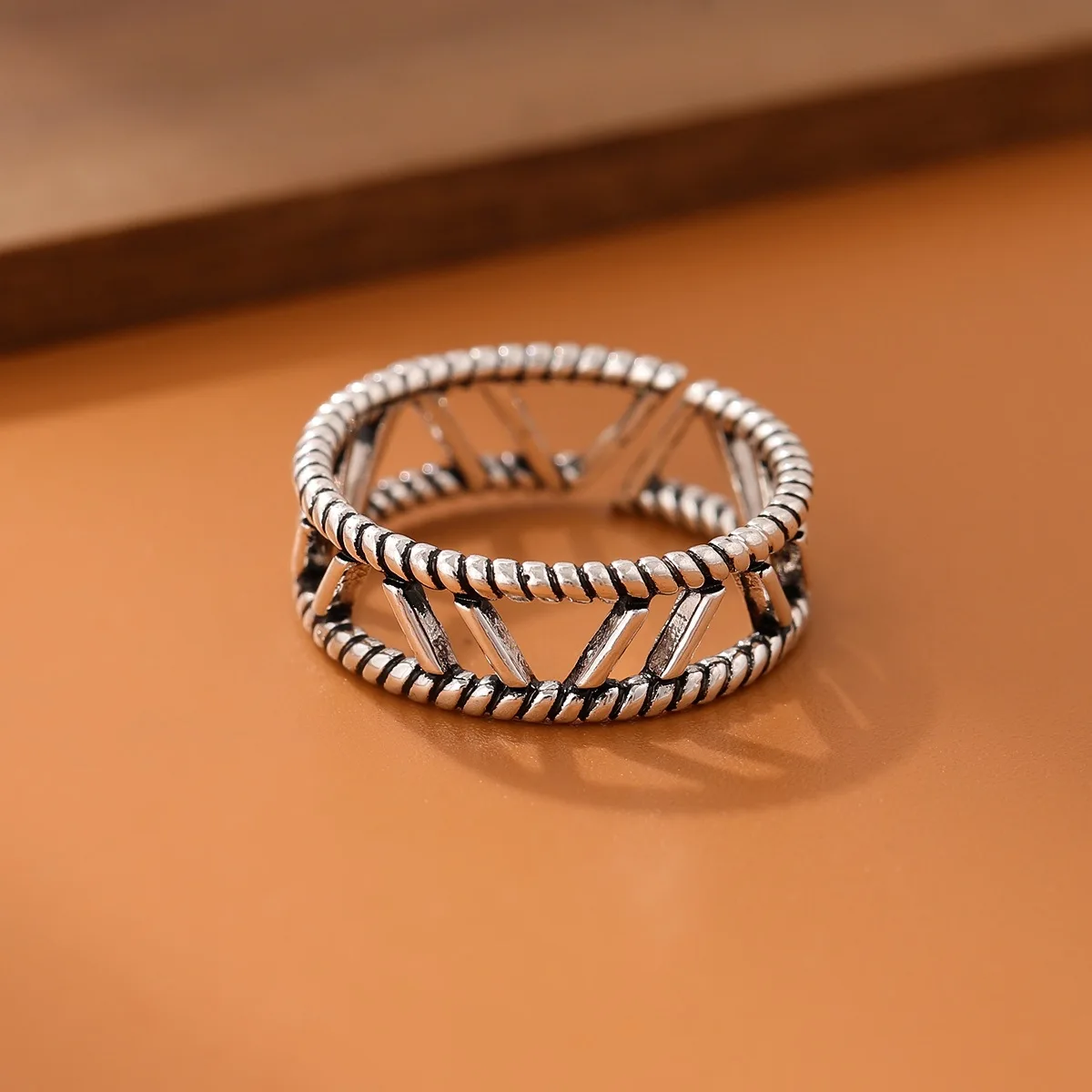 New Retro Hollow Double Geometric 925 Sterling Silver Triangle Women Simple Opening Rings R252