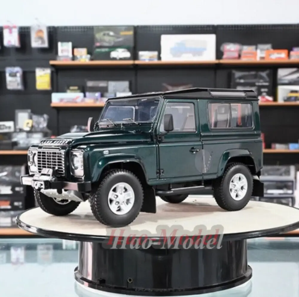 KYOSHO 1/18 For Defender90 LANDROVER Alloy Metal Model Car Diecast Simulation Toys Boys Birthday Gifts Hobby Display Ornaments