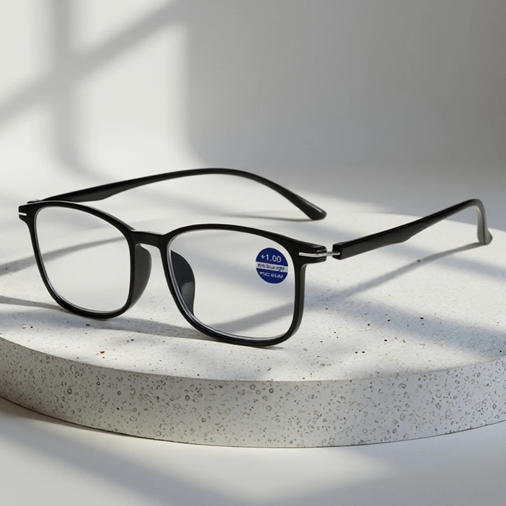 Ultra Licht HD Objektiv Lesebrille Männer Frauen Klassische Quadratische Presbyopie Brille Männlichen Mode Business Anti-blaues Licht Gläser