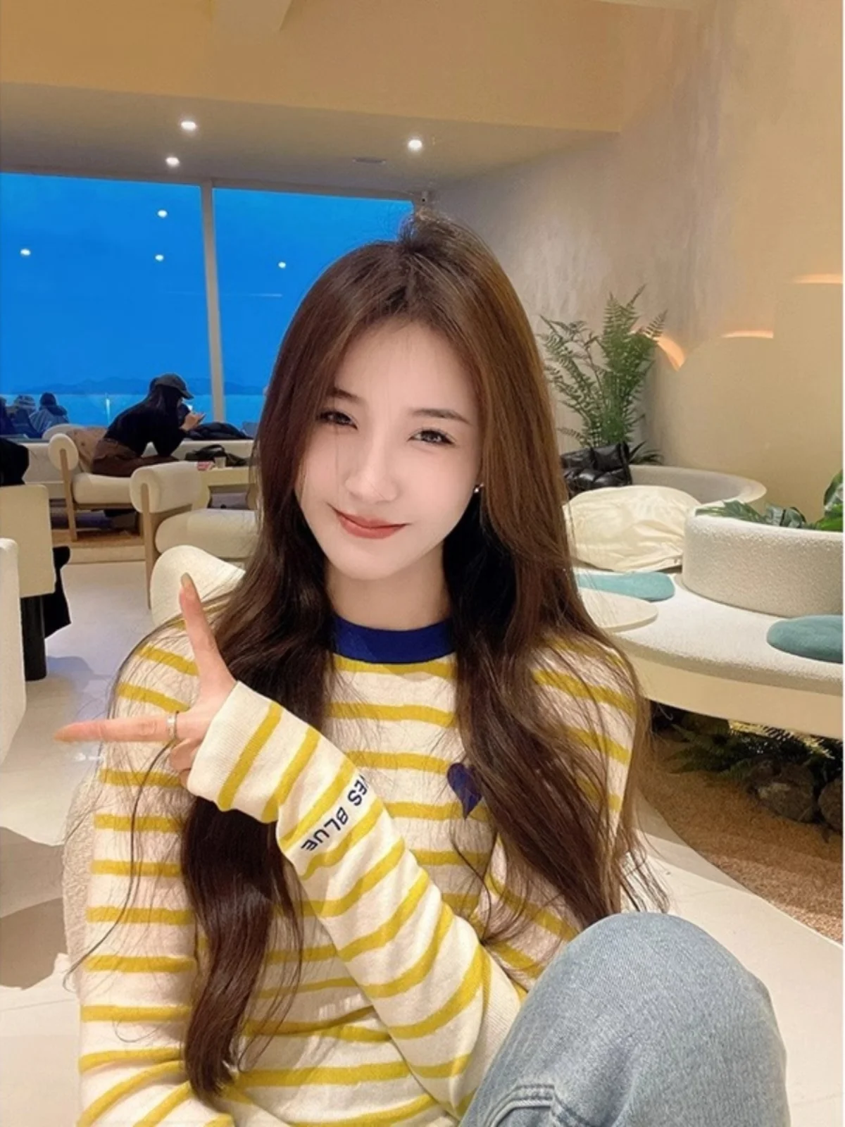 

Slim Fit Women's Long Sleeve Knitted Sweater Soft Color Block Striped round Neck Thin Layer Overhead Top for Autumn 2026 New ...
