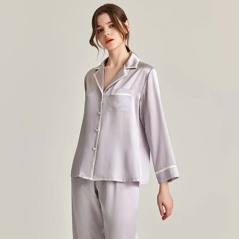 

Solid 100% Mulberry Silk Pajamas 2 Piece Autumn Long Sleeve Tops and Trouser Pajamas Set Sleepwear Button Down Pijama Loungewear
