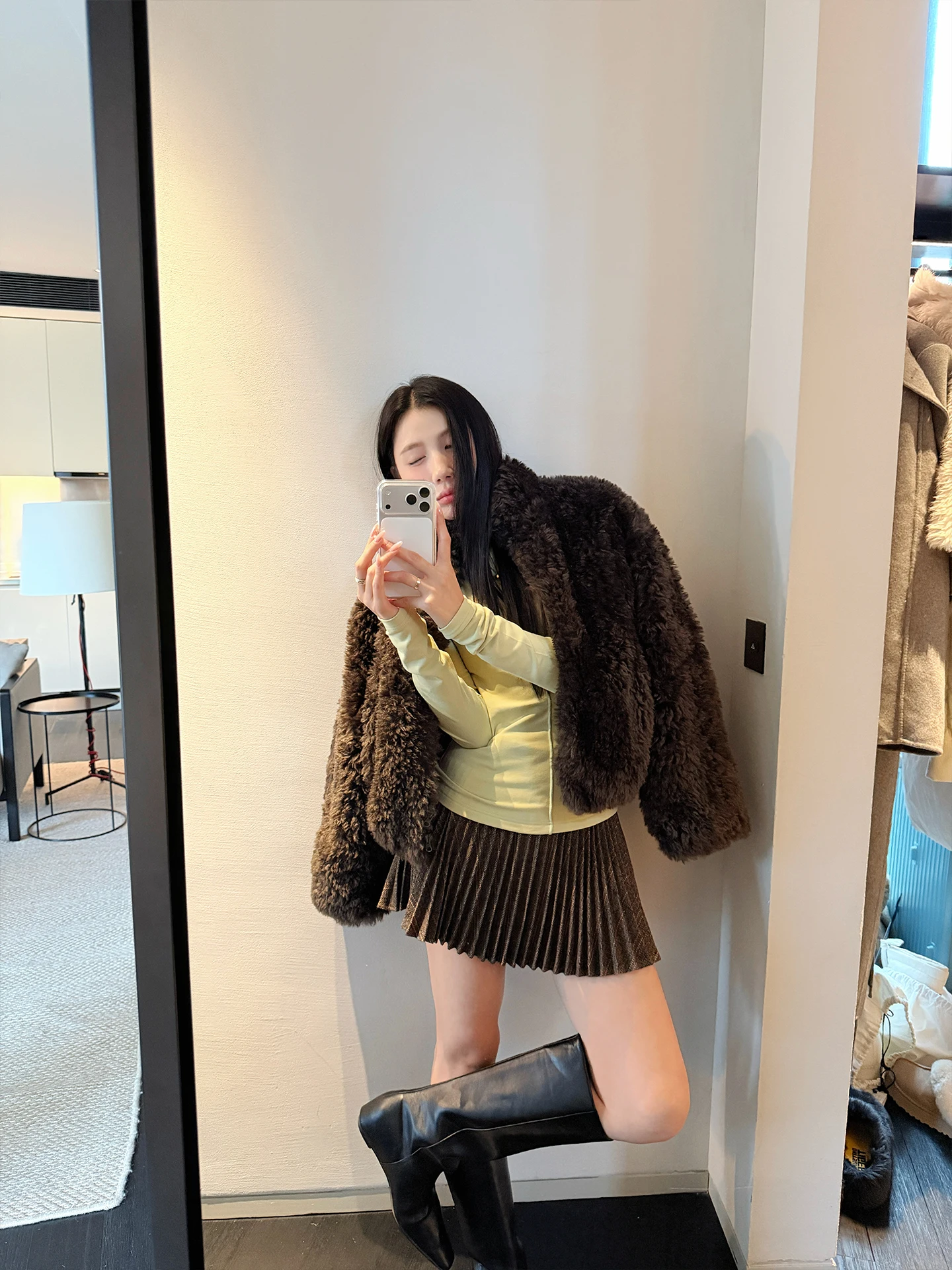 

Thiened ort коричневый меховой воротник женский тюнер зимний теплый длинный све полиэфирное волокно корейский свободный крой повседневная одежда