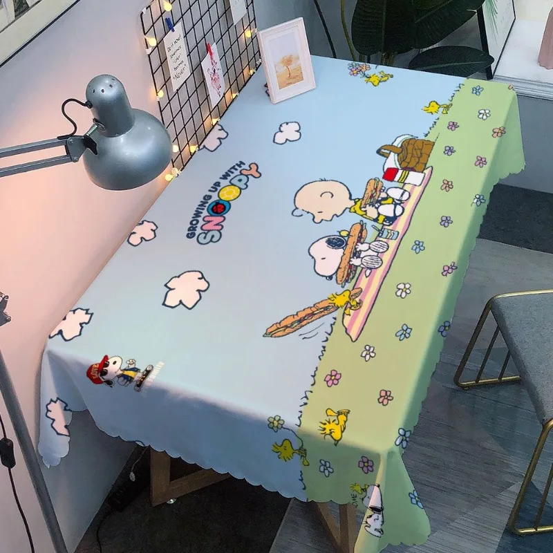 Cartoon Snoopy cute Disney tablecloth for home dormitory waterproof and stain-resistant no-wash party outdoor picnic tablecloth