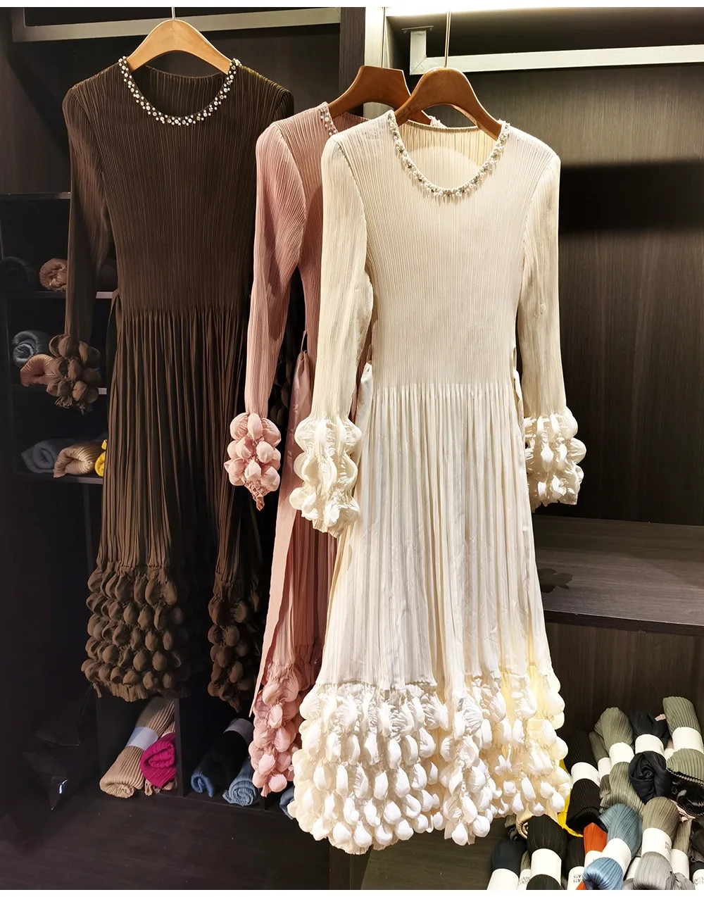 

Платье Miyake Design Sense 2026 с объемными складками-пузырьками, женское, весеннее, новое, с бисером, круглым вырезом, длинными рукавами, средней и длинной длины