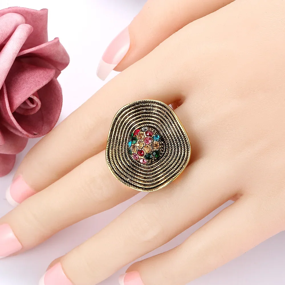 Hot New Exaggerated Statement Rope Wave Antiqued Gold Color Rhinestone Beads Big Ring for Women Men Fashion Jewelry