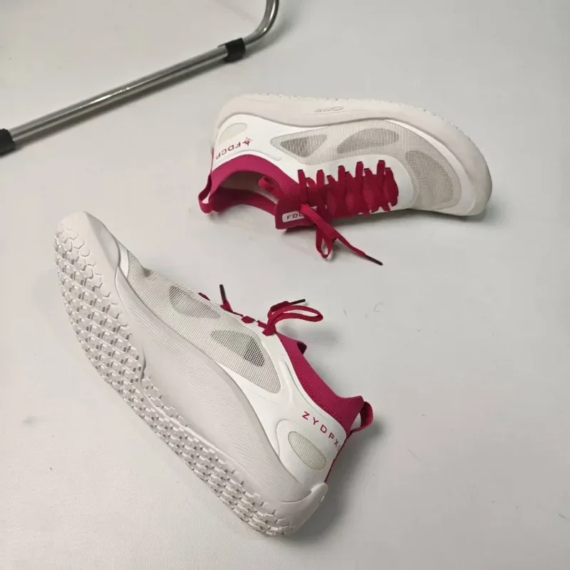 

2026 New Men Women Outdoor Walking Shoe Top Quality Summer Breathable Outdoor Hiking Barefoot Shoe Comfortable Flat Bottom