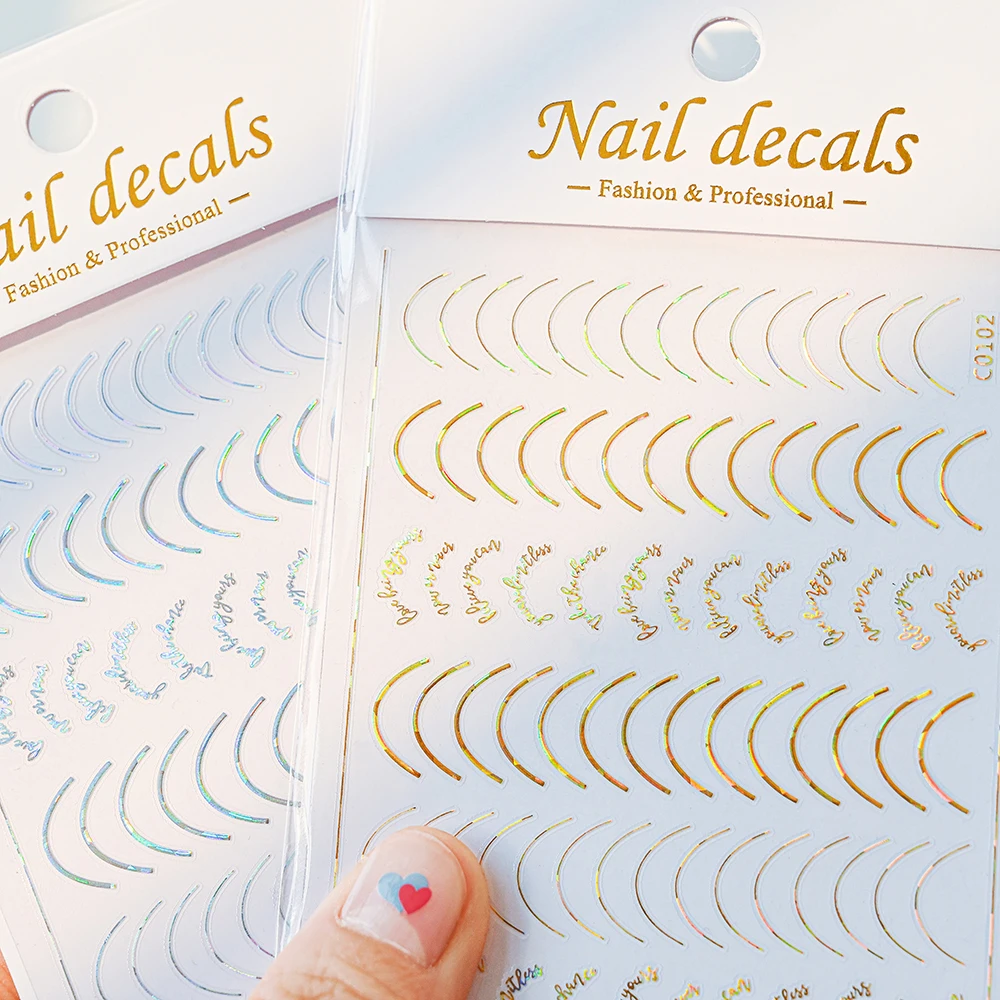 8 ピース/セットシルバー/ゴールドウェーブラインネイルステッカー 3D メタリックフレンチライン粘着ネイルデカール曲線ストライプマニキュアスライダー