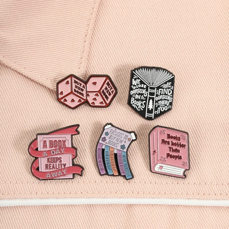 WE LOST OURSELVES IN BOOKS, WE FIND OURSELVES THERE TOO Brooch Animal Badge Jewelry Gift