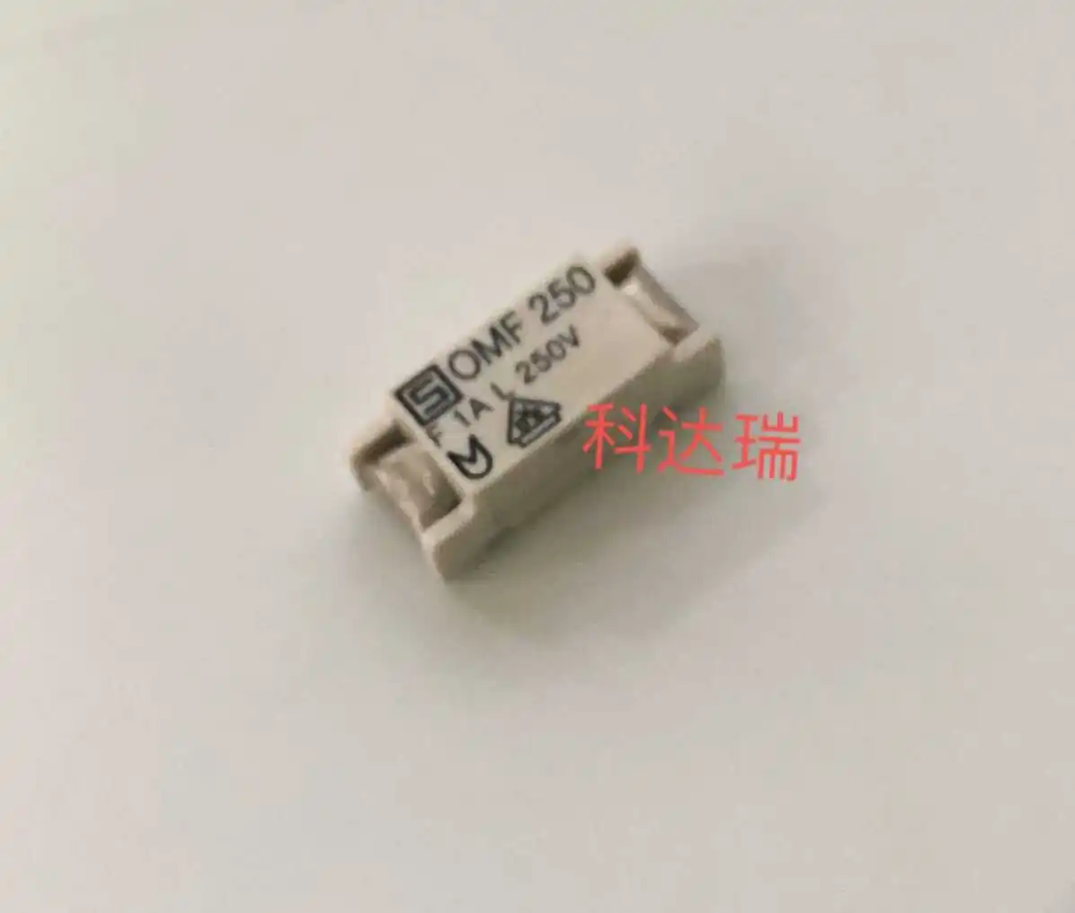 10PCS/ 3403.0016.24 OMF250F1A 250V F1A Swiss patch one-time fast blowing fuse