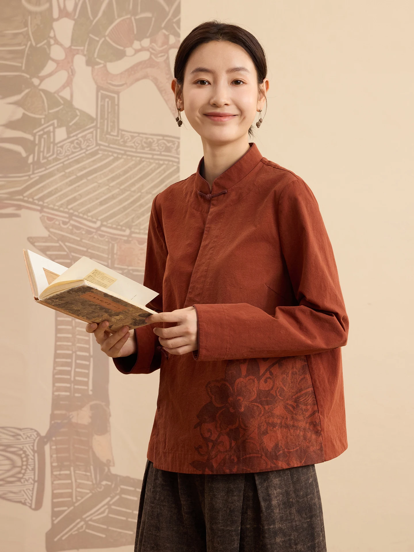 

Charming ort Printed Cotton T Top in Classical Sle Warm And Soft Pure Cotton Silk Screen Printing for Women over 35