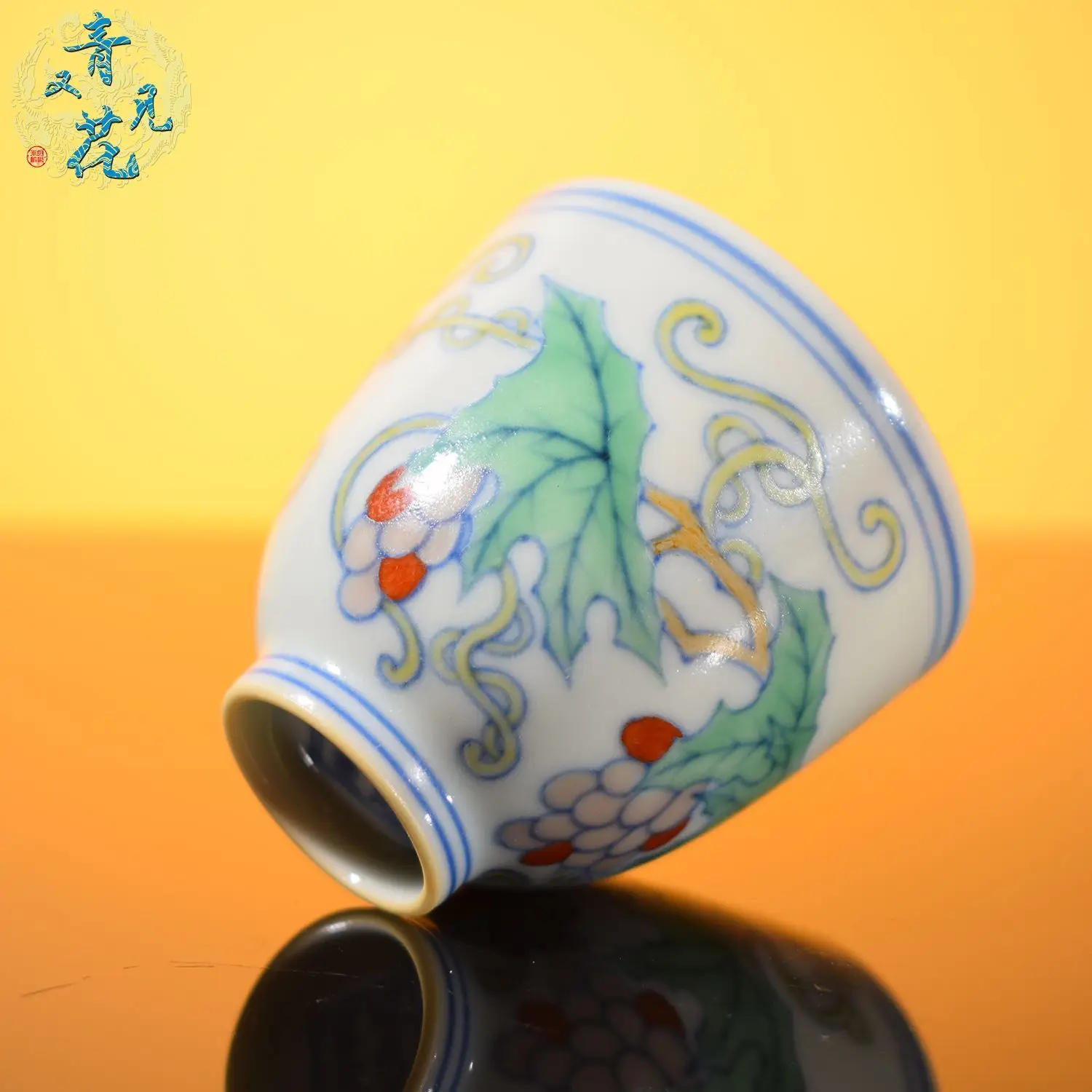 Jingdezhen Blue-And-White Porcelain Hand-Painted Chenghua Doucai Grape-Pattern High-End Personal Cup Antique-Style Single Cup