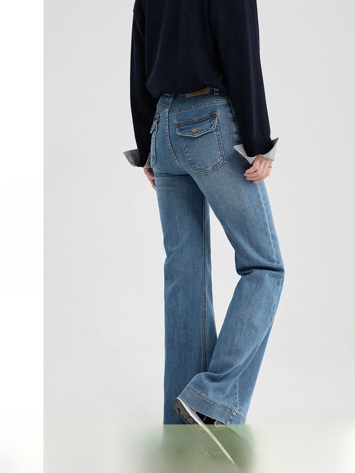 

High Waist Micro Flare Denim Jeans Women's Spring New Waed Stitching Slim Fit Bell Bot Straight Leg Jeans Pure Color