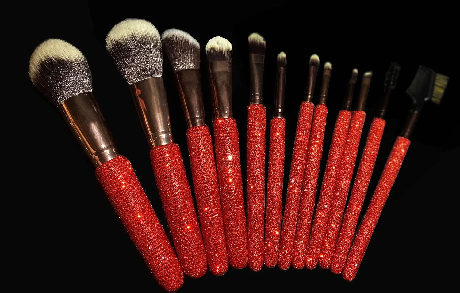 12Pcs/set Diamond-studded Makeup Brushes Gems Makeup Beauty Tools Full Diamond Loose Powder Foundation Concealer Brush Bling