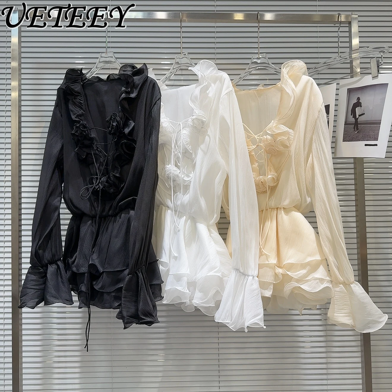 

Spring and Summer New Sweet Fairy V-neck Flower Edge Strap-on Dress Temperament Horn Long-sleeved Mesh High Waist Dresses