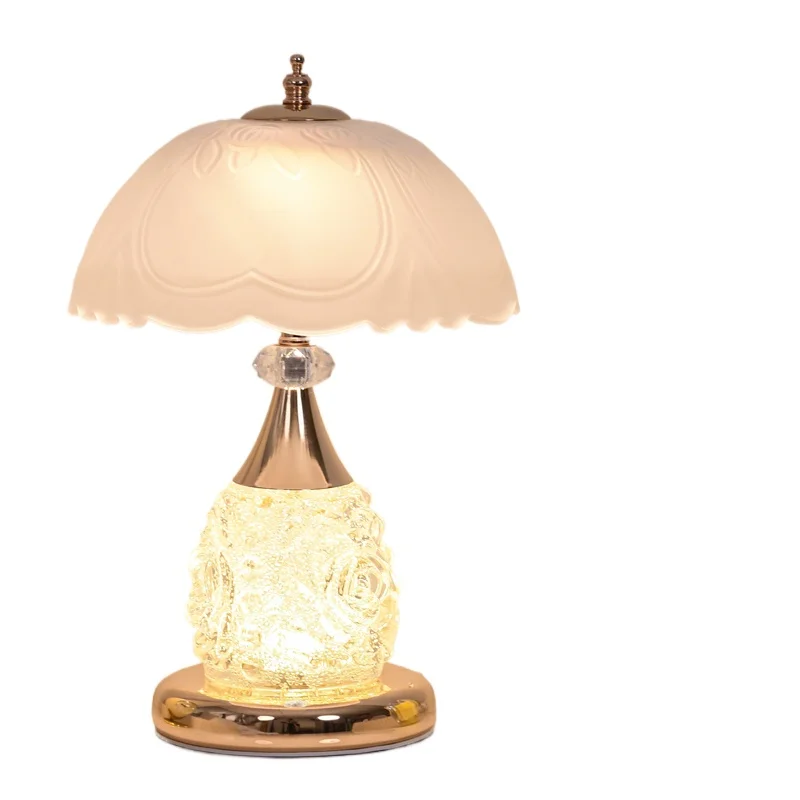 

Light luxury high-end desk lamp bedroom bedside lamp rose wedding romantic master bedroom atmosphere night lamp