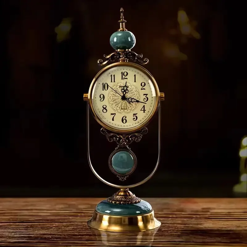 High-End Atmospheric American Retro Desk Clock, European Light Luxury for Living Room Household, Desktop Pendulum Clock