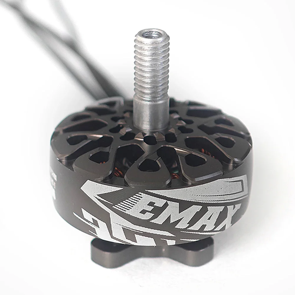 EMAX ECOIII 2207 1700KV / 1900KV / 2400KV 3-6S Brushless Motor Compatible 5-5.5inch Propellers for 5inch RC FPV Racing Drone