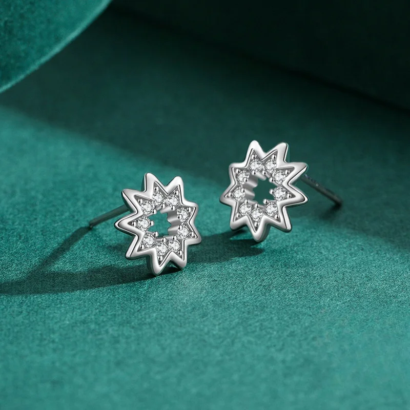 

S925 Sterling Silver Women Sunflower Earrings Studs European American Delicate Ear Jewelry