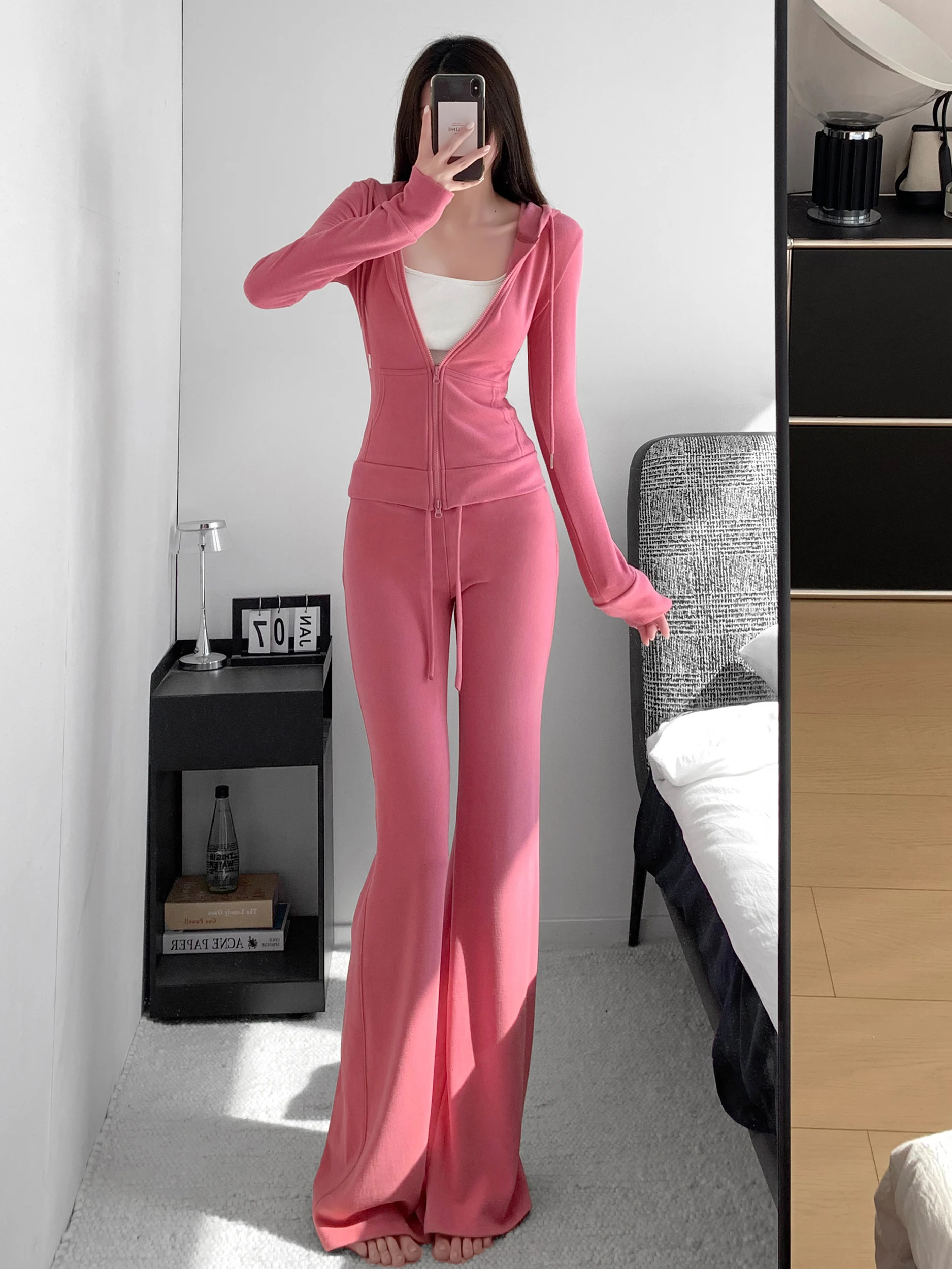 Comfortable Soft German Velvet Two-Piece Set Slimming Waist Hoodie Drapey High Rise Micro Flared Pants Women's Casual Sportswear