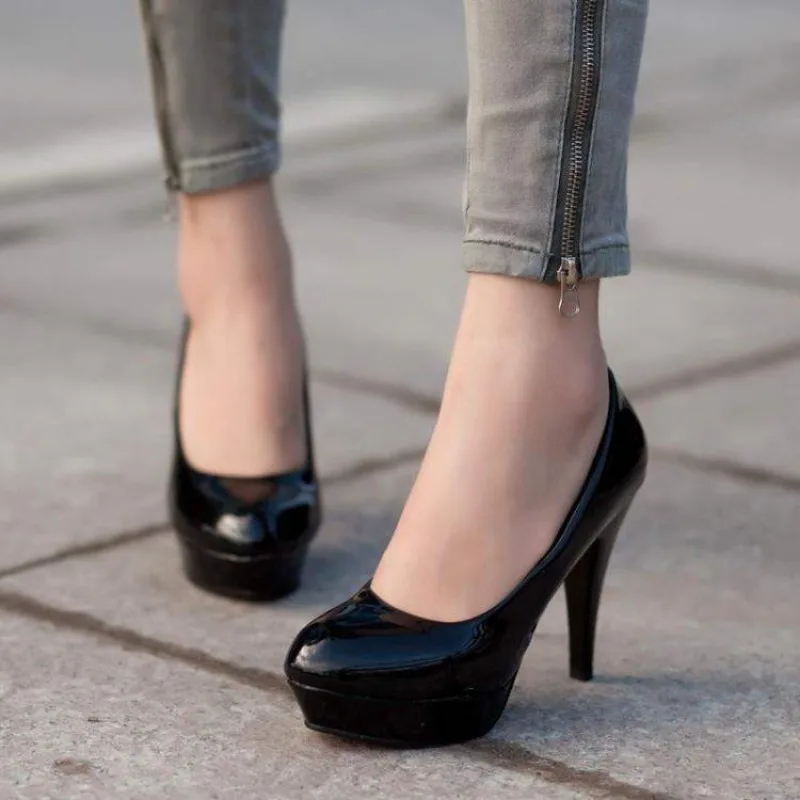 New 2023 Fashion Women Pumps Classic Patent Leather High Heels Shoes Nude Paltform Wedding Women Dress Shoe White Plus Size 42