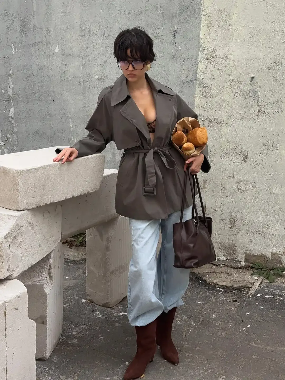 

Fashion Women Brown Lace Up Trench Coat Elegant Lapel Single Breasted Loose Coats 2025 Chic Lady Autumn Daily Street Windbreaker