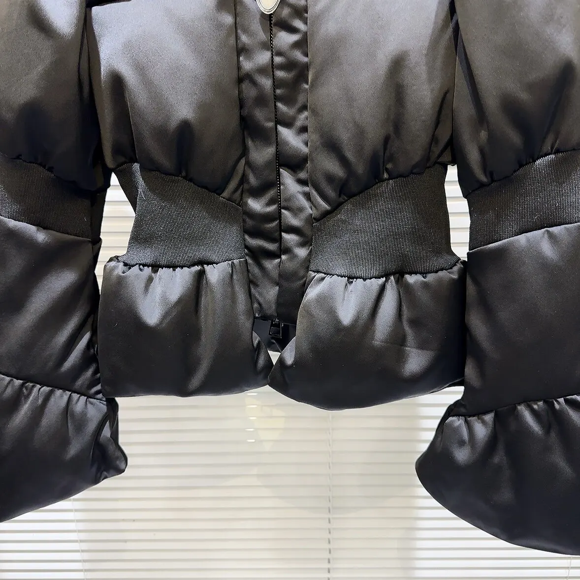 DEAT 2026 Winter New Items Fashion Women's Thread Waist Design Warm Jacket Casual Solid Color Zipper Cotton Padded Coat 11A01161