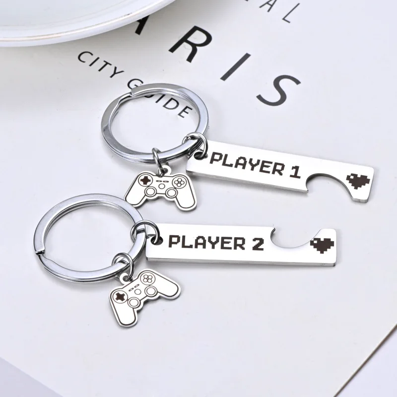 2 PCS Funny Couple Gamers Gifts Player 1 Player 2 Matching Keychain for Her Him Girlfriend Boyfriend Valentine's Day Gaming Gift