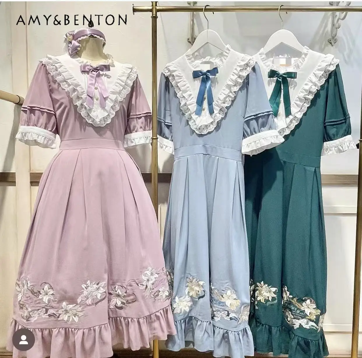 

Japanese Sweet Retro Heavy Industry Flower Embroidered Lace Crew Neck Short-sleeved Dress Court Style Elegant Princess Dresses