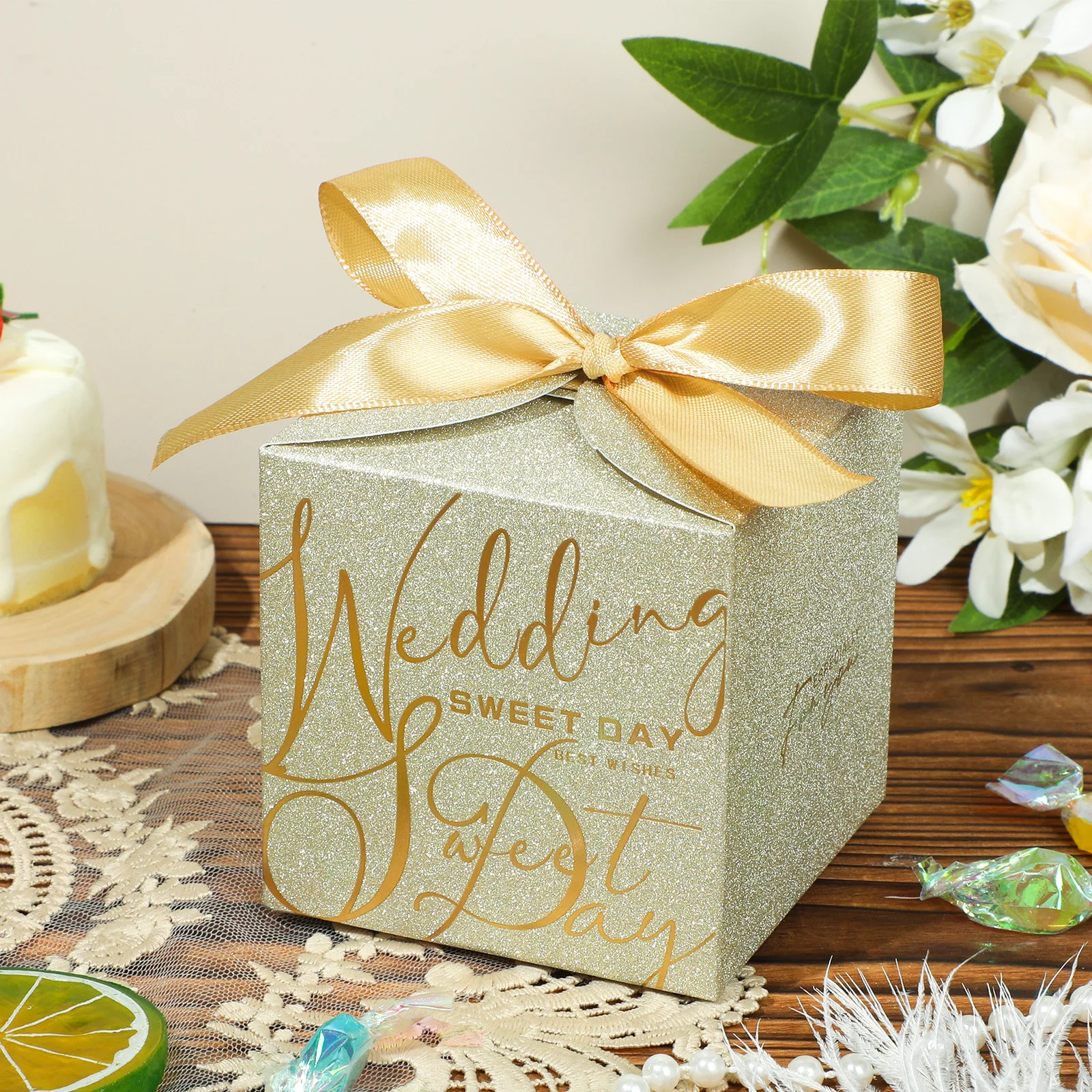

1pc Candy Box Chocolate Treat Gift Paper Boxes with Ribbons Pearl Glitter Packaging Bags Exquisite Wedding Favors for Guests