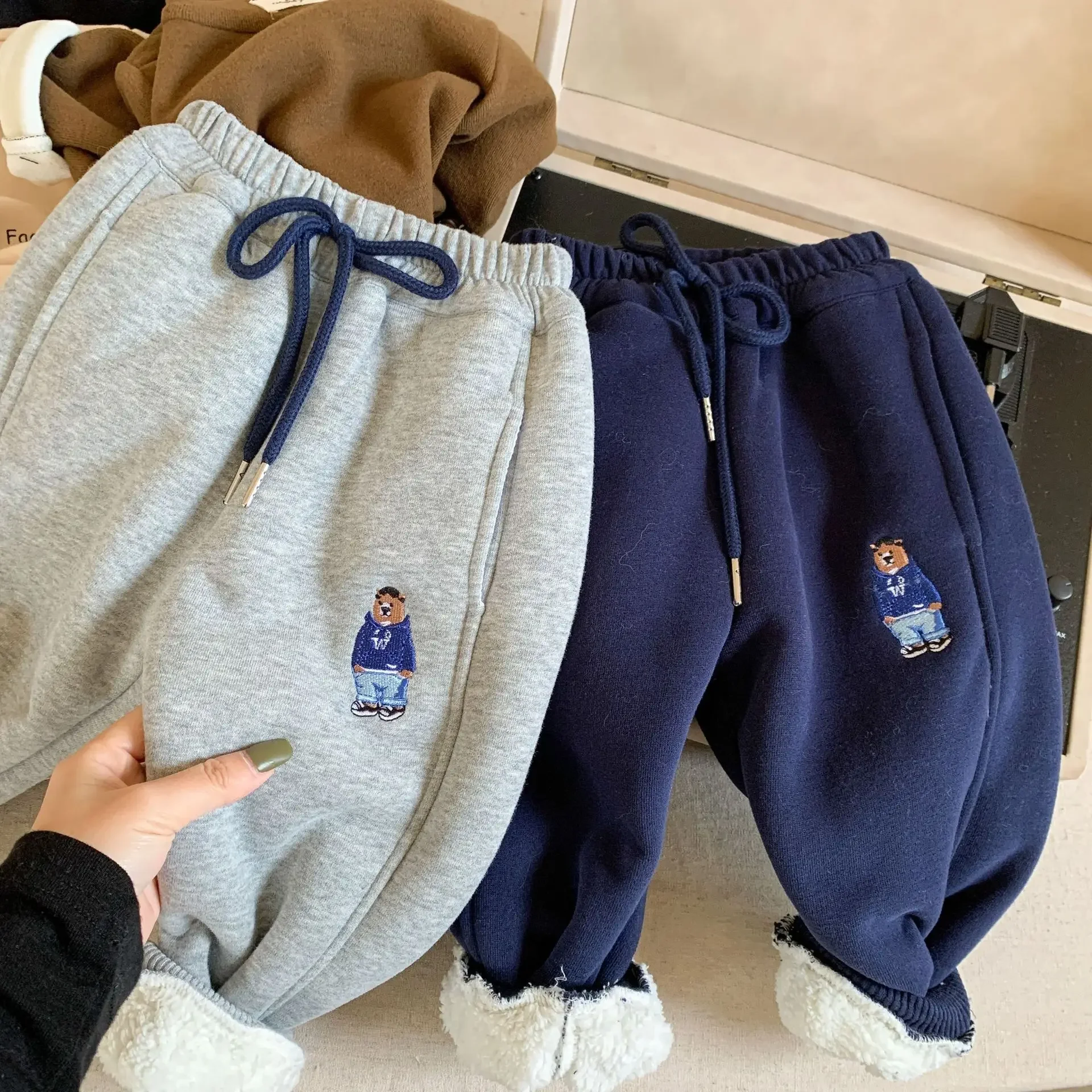 

Children's trousers winter Korean version of boys casual plus pants sweatpants boys pants winter clothes for boys