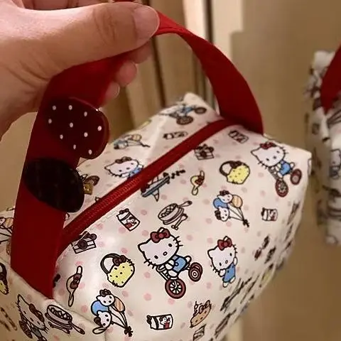 

Portable Sanrio Anime Hello Kitty Cosmetic Washing Bag Cartoon Travel Storage Bag Woman Large-capacity Three-dimensional Handbag