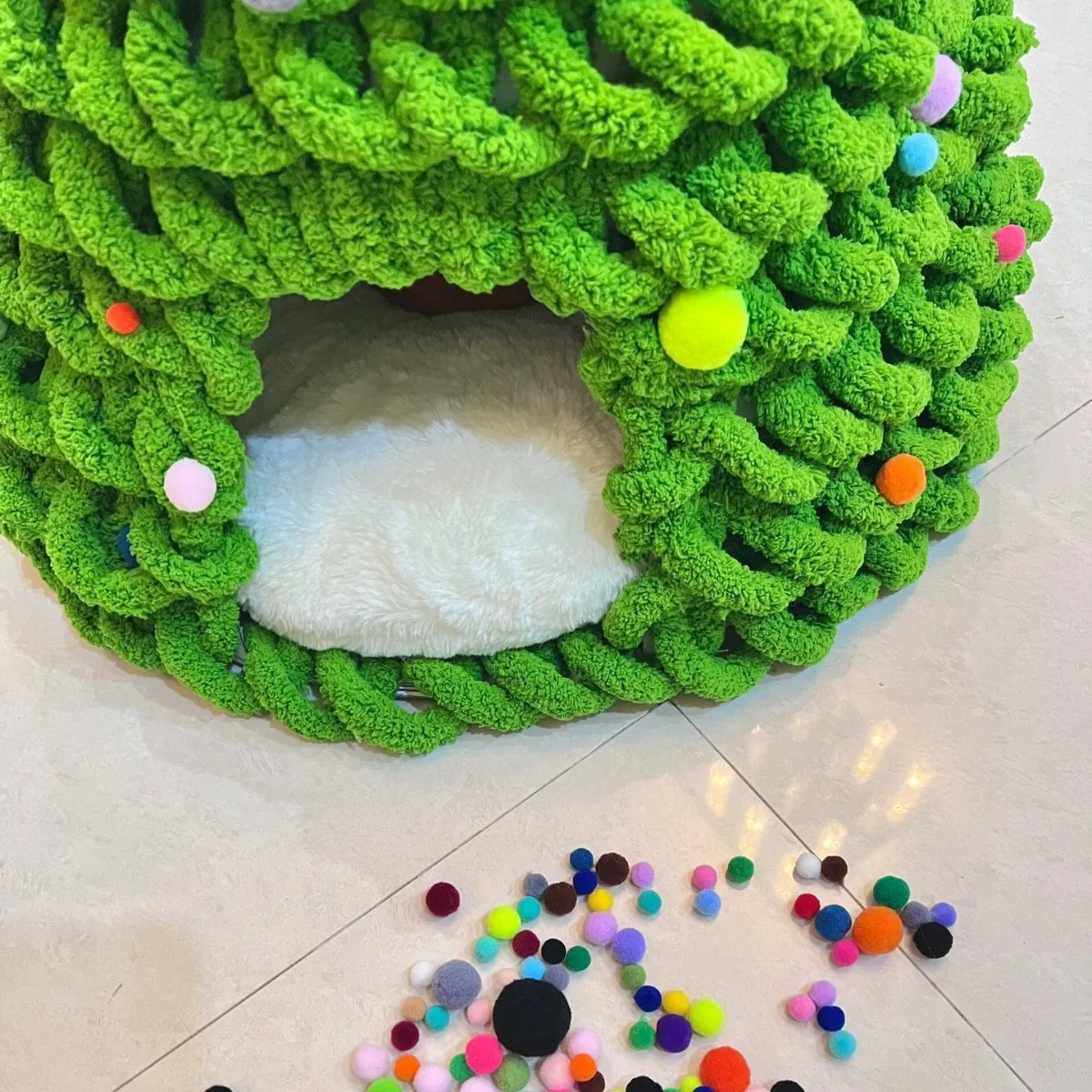 Christmas Tree Cat Nest Handmade Diy Material Package Homemade Cat Tail Wool Winter Warm Winter Closed Kennel, Handmade Cattery