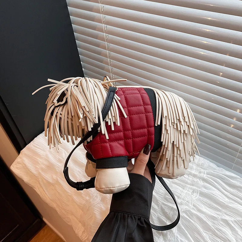 

Уникальная креативная женская сумка через плечо в уличном стиле, нишевая милая сумка через плечо с кисточками для щенков, необычная маленькая квадратная сумка