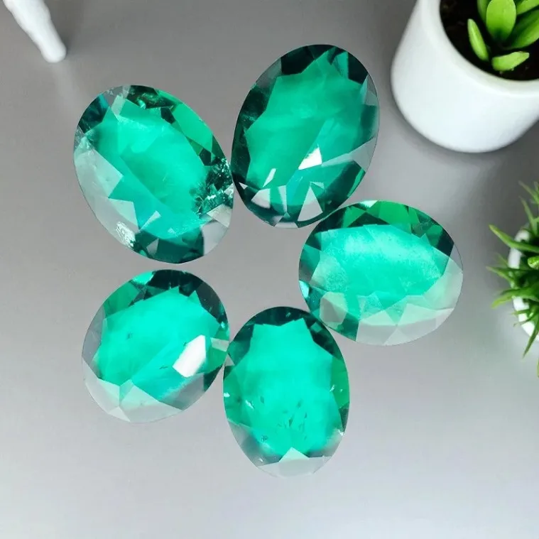 

Lab Grown Zambian Emerald Hydrothermal, with Cracks Inclusions,Hand-Cut, Oval Cut With AGL Certificate For Jewelry